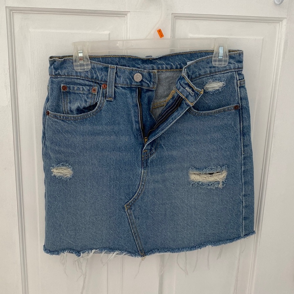 Levi’s denim skirt